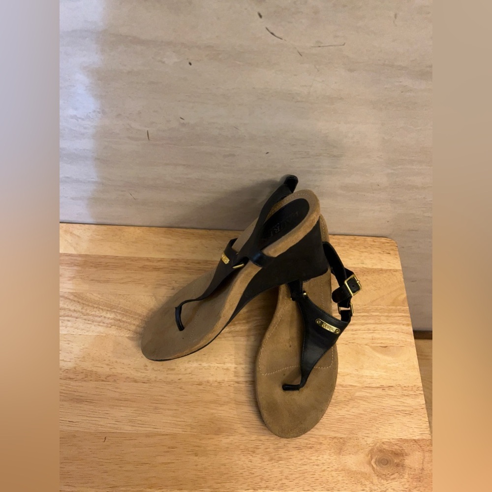 Lauren Ralph Nikki PU 
Leather Sandals - Picture 3 of 9